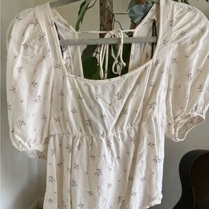 H&M beige puff sleeve blouse